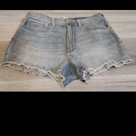 **5/$25** Victoria Secret Pink Denim Shorts - Picture 3 of 6